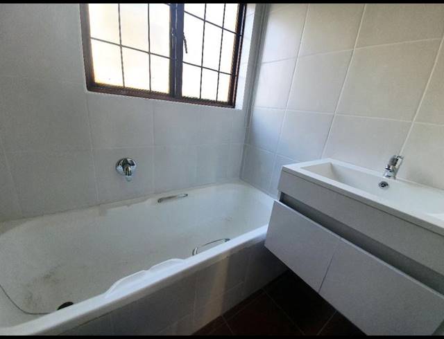 1 BEDROOM PROPERTY TO RENT IN MORNINGSIDE